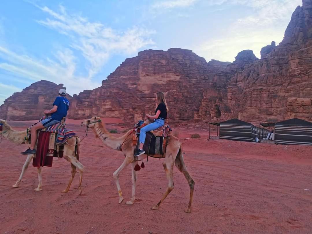 Rum Titanic Camp Wadi Rum Exterior photo